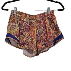 Lululemon Hotty Hot Shorts 2.5" Seawheeze 2019 Woodland Sprint